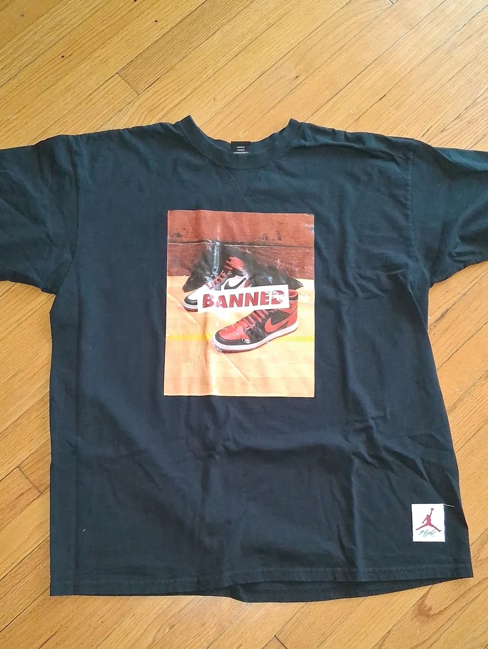 Vintage Men's Jordan Banned 1 Graphic T-Shirt